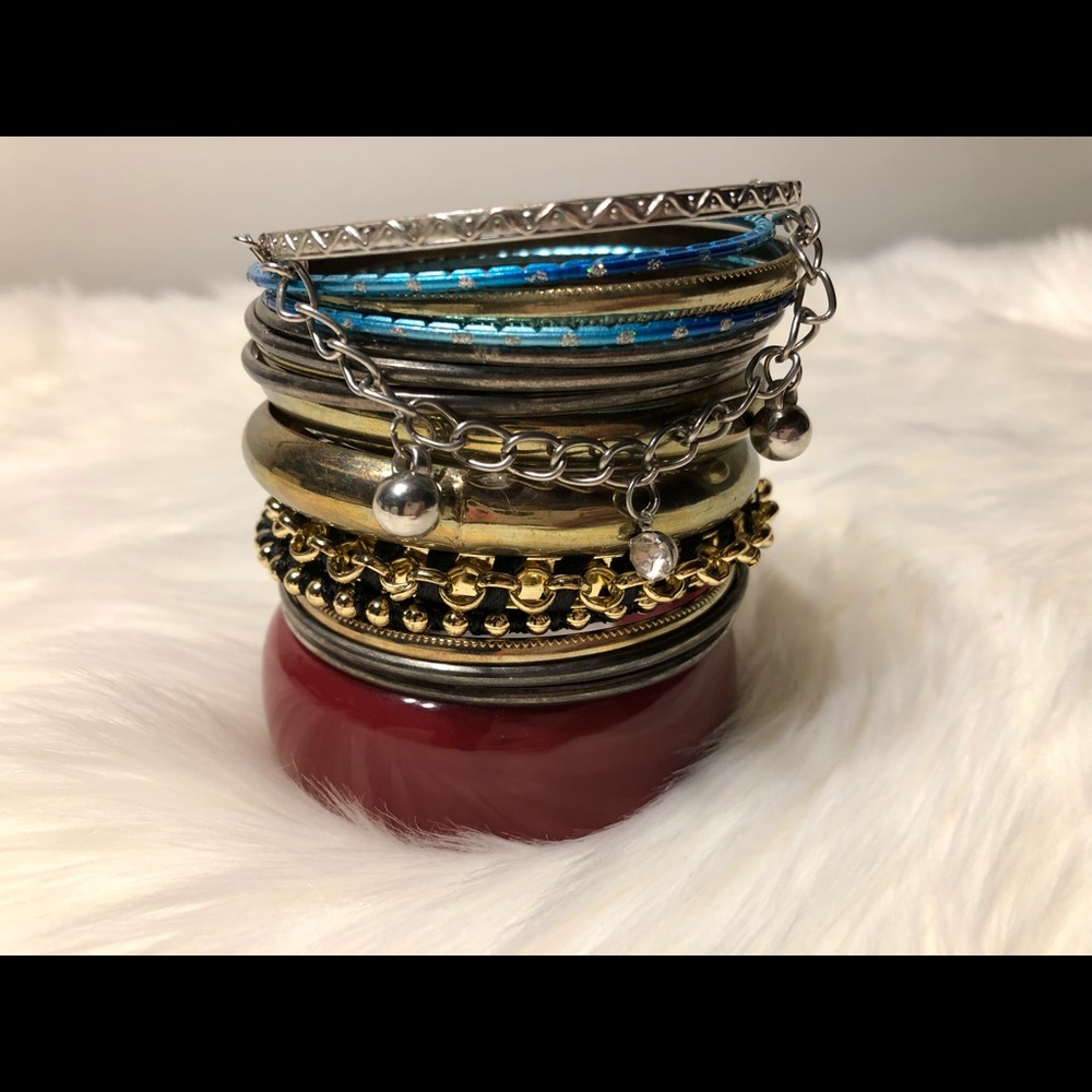 🥂Almost 20 PCS BRACELETS🥂 - Picture 8 of 8